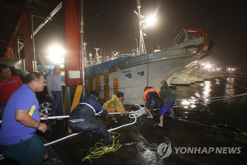 태풍 솔릭 제주 강타… 1명 실종, 정전, 저류지 수문개방