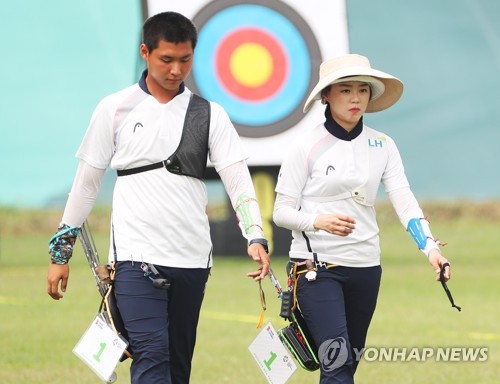 [아시안게임] 세계최강 한국 양궁에 무슨 일이…초반 연이어 '삐끗'