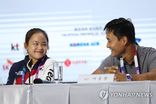 [아시안게임] '대를 이은 금메달' 여홍철·여서정, 보기만 해도 흐뭇한 부녀