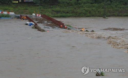 '시간당 40㎜' 세종·충남 장대비… 일대 호우경보