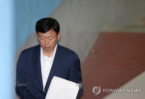 신동빈 "어디에 문제 있는지 모르겠다"…검찰, 징역14년 구형