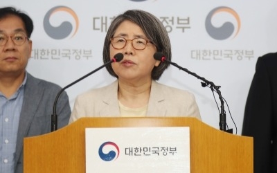 김영란 "대입개편, 한쪽으로 밀어붙일 수 없다는 상황 보여줘"