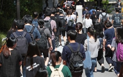 7급 국가공무원 필기시험 2만5000여명 응시…1만1000여명 결시