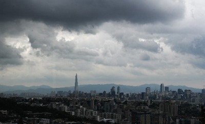 전국 흐리고 곳곳에 비…밤부터 충청·호남에 장대비