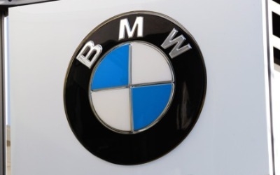 정비 맡긴 BMW X5서 불…책임소재 놓고 공방