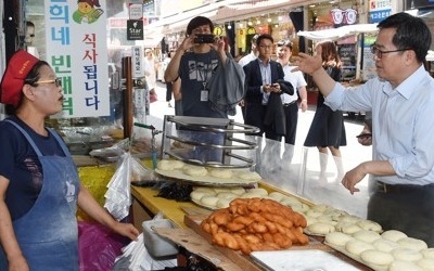 매출 3000만원이하 자영업자 부가세 면제… 상가임대차보호 확대