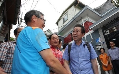 박원순 "동네사업 주민들 손에 맡겨 골목경제 살릴 것"