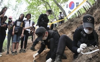 국방부, DMZ 유해공동발굴 후보지 5곳 검토… "北과 협의 중"