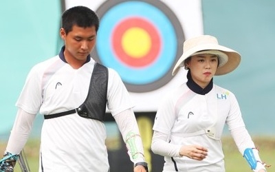 [아시안게임] 세계최강 한국 양궁에 무슨 일이…초반 연이어 '삐끗'