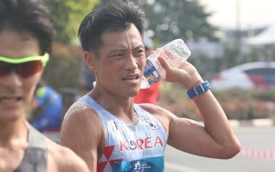 [아시안게임] '한국 경보의 역사' 박칠성 "실격이라니…은퇴할 때가 온 걸까"