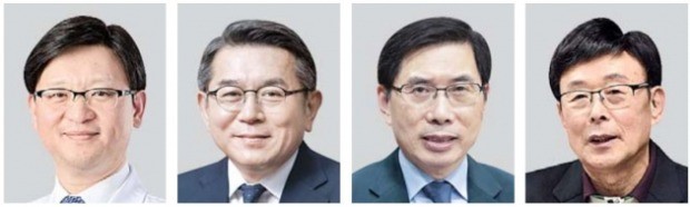 박진식 이사장(왼쪽부터), 김준동 상근부회장, 박상기 장관, 이재호 이사장.