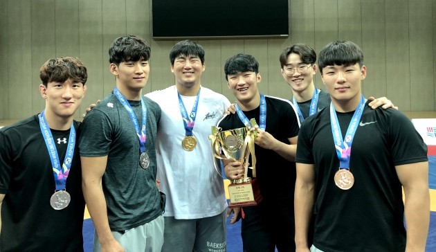 백석대 레슬링팀, 전국 대회서 금·은·동 휩쓸어