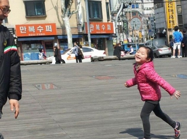 [못된 엄마 현실 육아] (32) 아이 앞에서 한 부부싸움 "아빠가 밥통을 던졌어요"