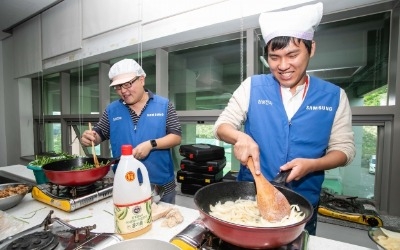 삼성전자, 어려운 이웃에 '10억원' 규모 부식품 전달