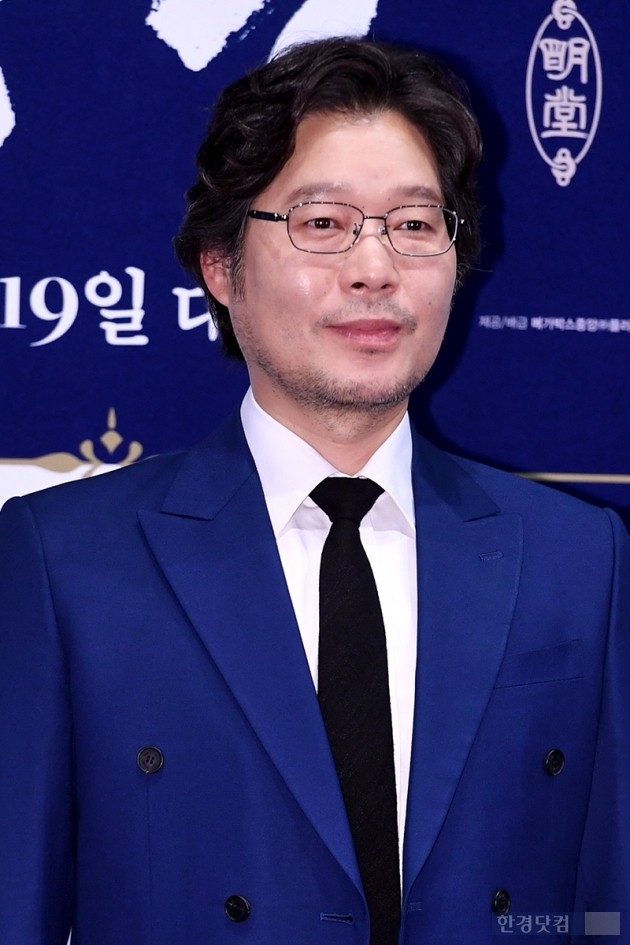 [포토] 유재명, '중후한 매력'