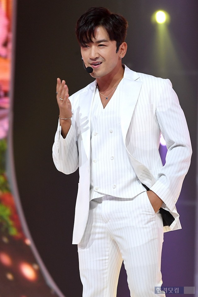 [포토] 신화 이민우, '부드러운 카리스마~'