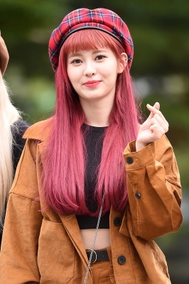  유니티 예빈, '깜찍하게 하트~'