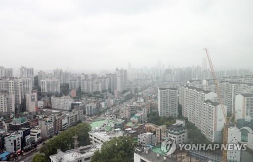 "집값 잡겠다" 정부 공세에 '눈치보는 강남, 무관심한 강북'