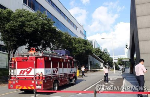 이재명 "사고후 신고했어야" vs 삼성 "사망후 신고 적정"