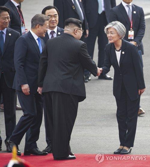 南외교장관, 평양 첫 방문…국제문제 된 비핵화 협상 고려한듯