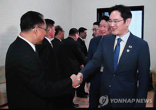 [평양정상회담] "마치 구면 같다"…경협의지 확인한 北-경제인 면담