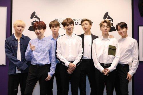 방탄소년단, 피플스초이스상 결선후보 올라…신곡 '아이돌'도