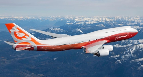 '여행 황금기' 연 보잉 747 탄생 반세기… 미래는 암울
