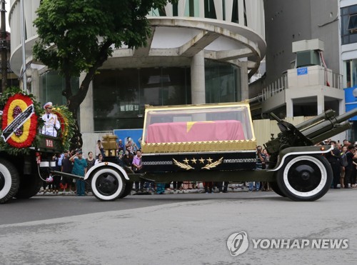 쩐 다이 꽝 베트남 국가주석 장례식 국장으로 엄수