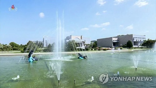 문대통령, 오전 평양으로 출발…김정은과 세번째 정상회담