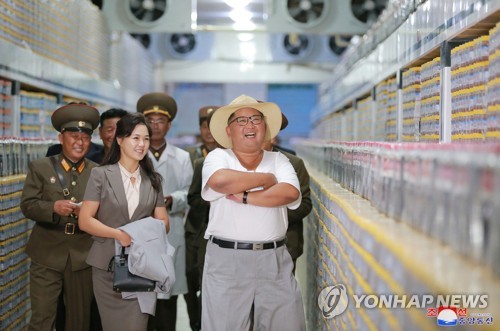 北매체, 리설주 '여사↔동지' 혼용… 퍼스트레이디 지위 배려