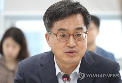 김동연, 지자체장에 "지역일자리사업 적극 돕겠다" 서한