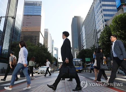 "제법 쌀쌀하네" 설악산 5.5도… 낮에는 '쨍쨍' 일교차 커