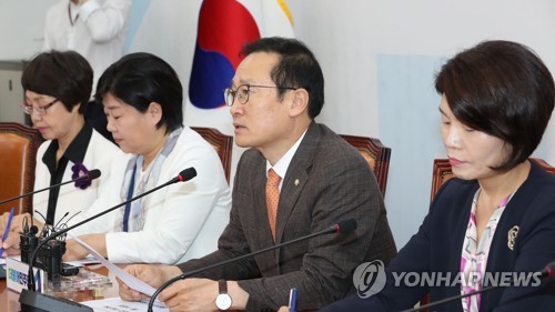 홍영표 "보수야당, 한반도 평화·비핵화에 정략적 반대"