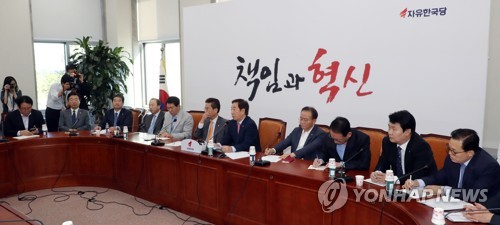 한국당, '실업자 최다' 맹공… "엉터리 정책으로 일자리 재앙"