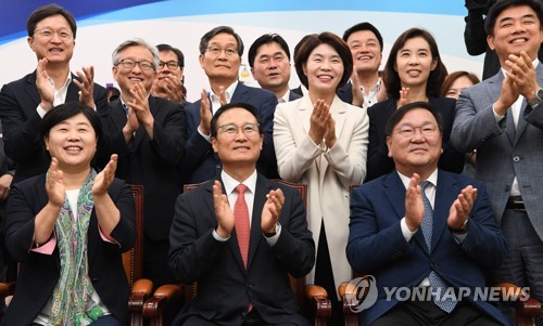 [평양정상회담] '11년 전 떠올리며' 민주, 남북정상 만남에 환호·감격