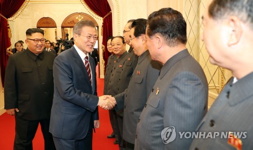 [평양정상회담] 김정은, 북미정상회담 성사 '문 대통령 덕' 강조 눈길