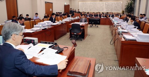 법사위, 상가볼트 카지노 의결… 계약갱신청구권 10년으로 연장