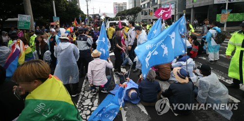 퀴어문화축제 제주서도 '충돌'…인천 이어 갈등 반복