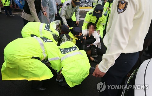 퀴어문화축제 제주서도 '충돌'…인천 이어 갈등 반복