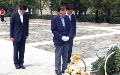 이해찬, 오늘 봉하 참배… 한달 만에 다시 찾아 '취임 신고'