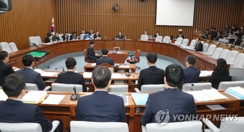 민주 사개특위 위원들 "한국당, 특위 구성에 협력하라"