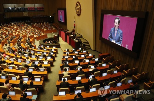 다시 꺼내 든 '공공기관 지방이전' 카드… "법대로 하자는 것"