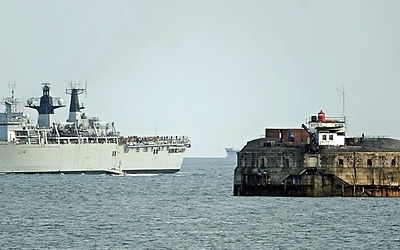 英 함정, 남중국해 인근 항해… 中 "도발 행위" 발끈
