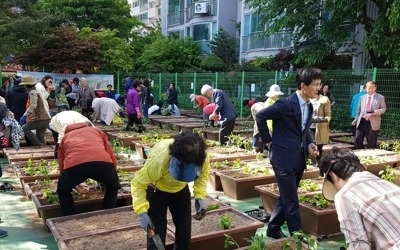 늘어가는 층간소음 분쟁… "말 한마디, 인사 한번으로도 풀려요"