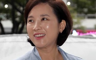 유은혜 "국민 교육비 부담 줄일 것… 입시중심 교육 탈피"