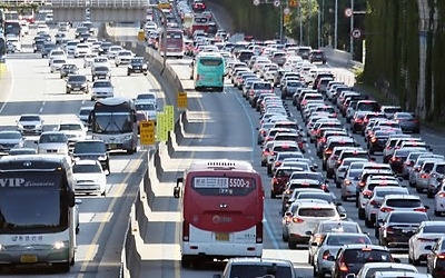 귀경 정체 본격화…'오전 9시 출발' 부산→서울 6시간 20분