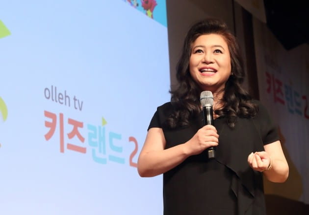 오은영 박사가 16일 오전 KT 스퀘어에서 열린 '키즈랜드2.0 설명회'에서 발표하고 있다./사진=KT