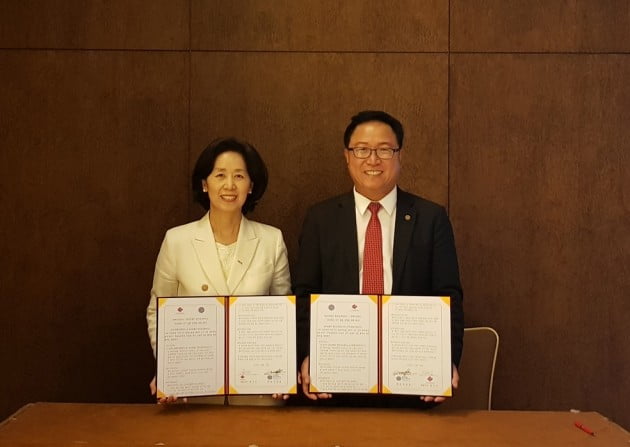 한국 ICT융합협회장 백양순회장(좌)과 실리콘밸리한인상공회의소 김원걸회장(우)