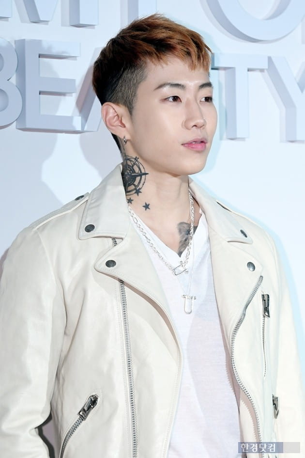 [포토] 박재범,'꿀피부 사장님~'