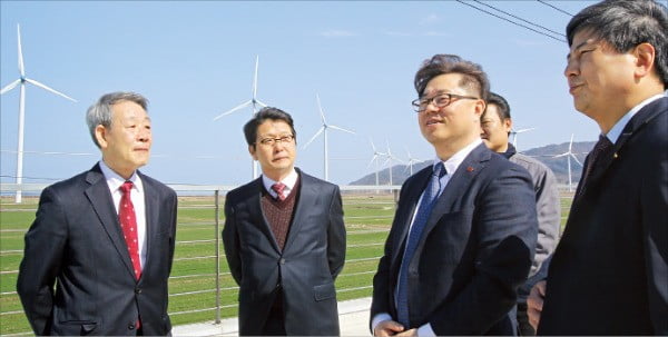 한국동서발전, 2030년까지 15조 투자…신재생에너지 선두주자로 도약